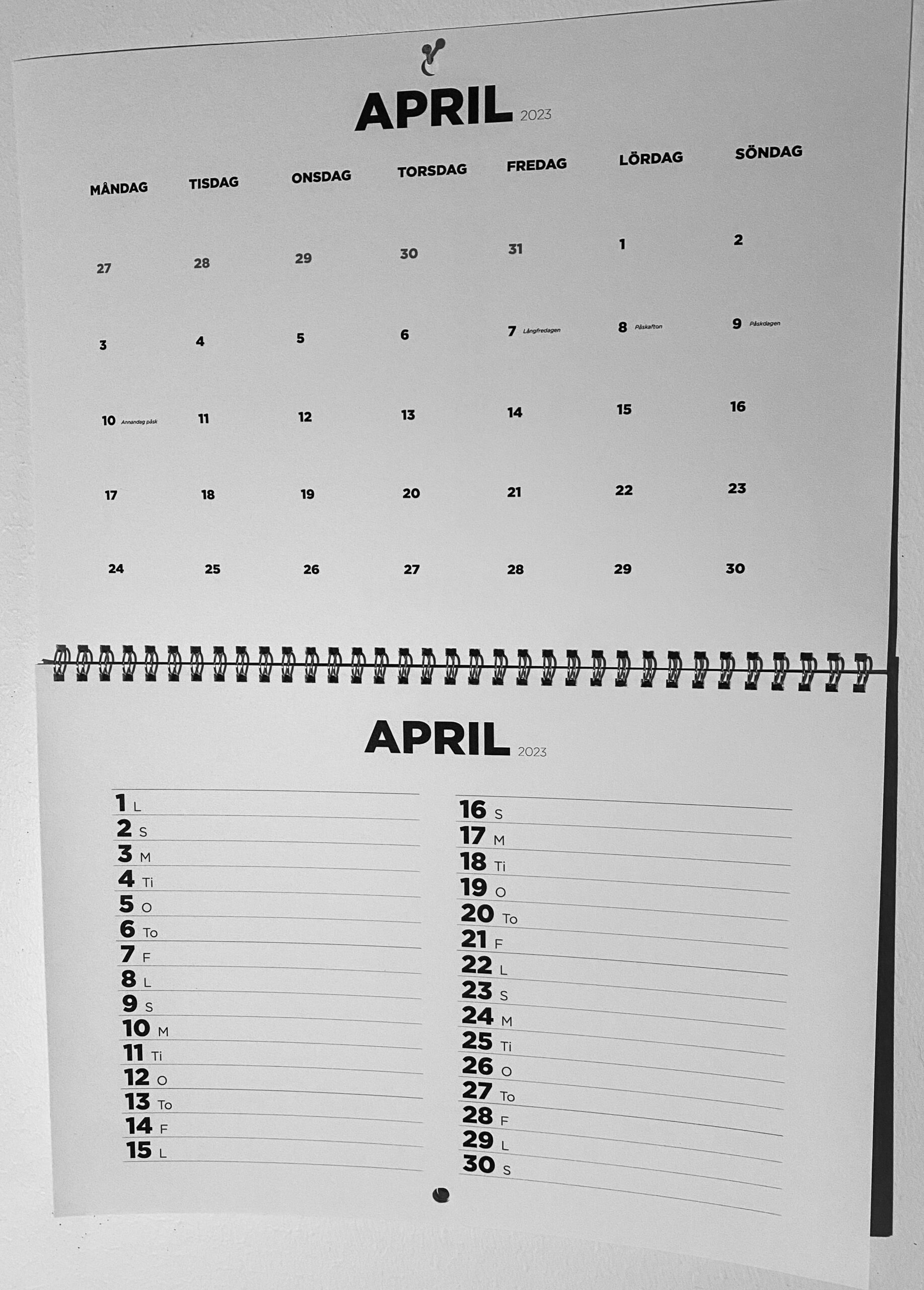 Väggkalender 2023 svartvit utan bilder